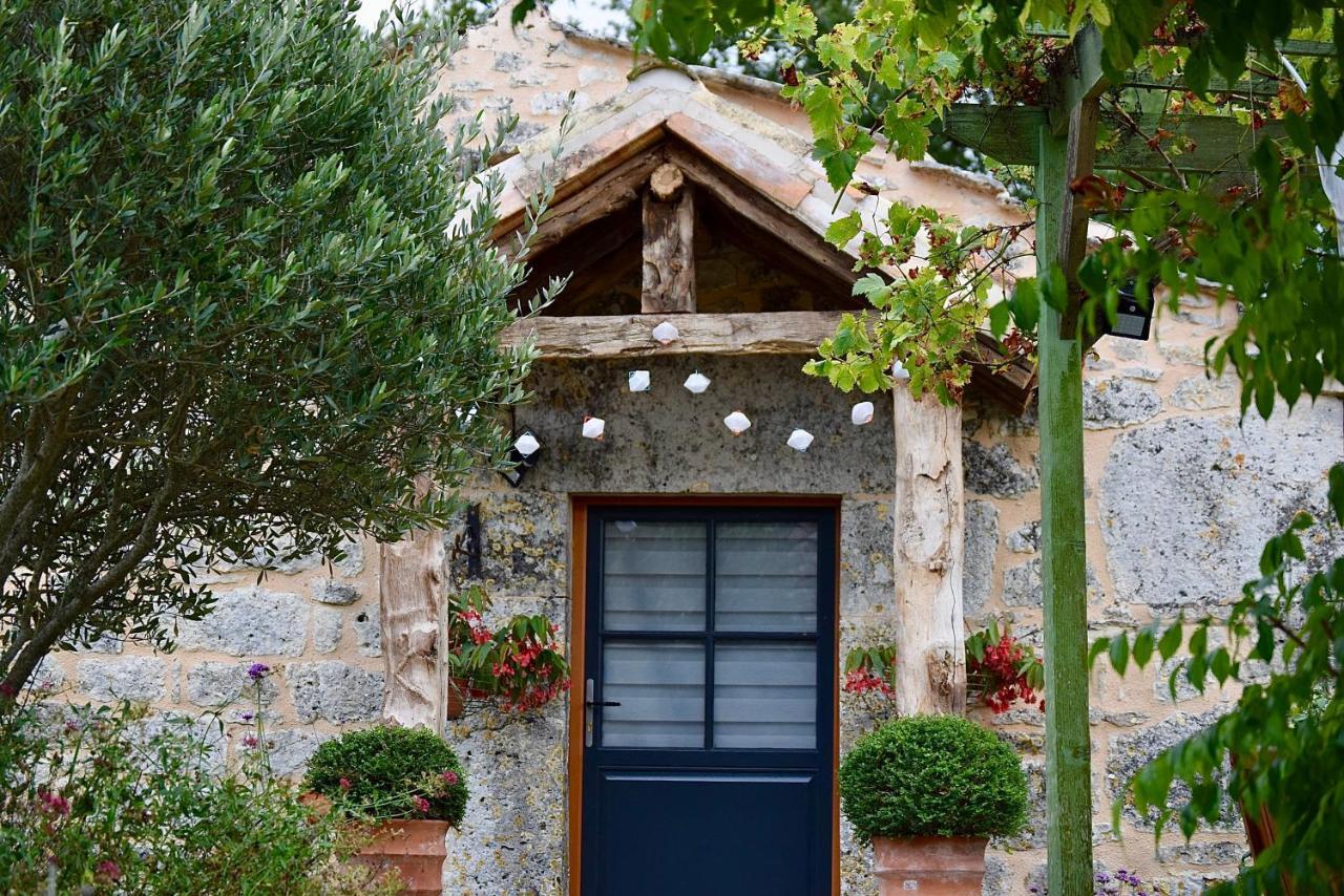 Les Gites Perard Caylus Exterior photo
